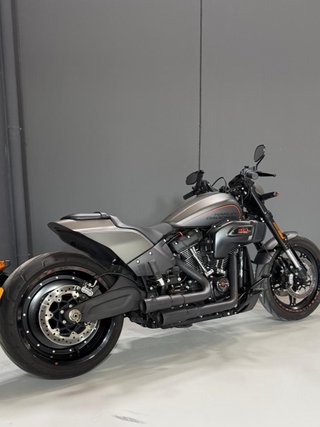 Harley Davidson FXDR 114