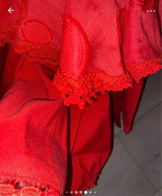 Vestido de flamenca rojo con volantes