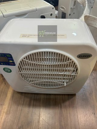 Aire acondicionado UROM AC2401 para caravana