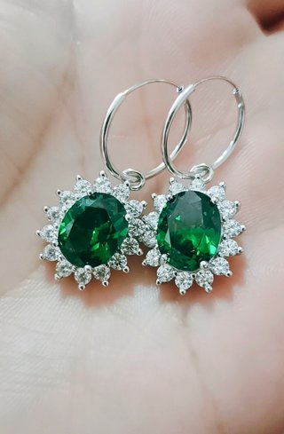 Pendientes Esmeralda Zambiana 4.60CT y Oro 14k