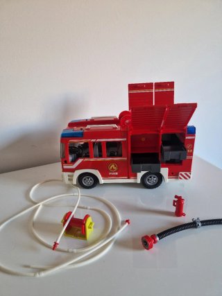 Camión de bomberos Playmobil rojo y azul