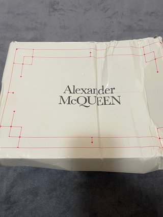Sneakers Alexander McQueen Bianche e Nere