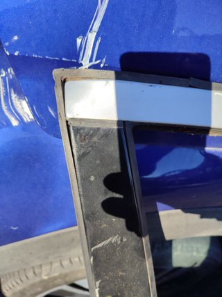 PUERTA DELANTERA DERECHA Mercedes-Benz