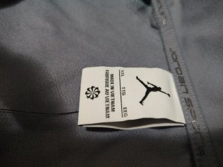 Chaqueta Jordan Hombre Gris Ligera
