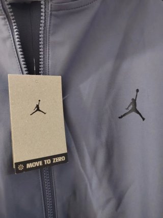 Chaqueta Jordan Hombre Gris Ligera