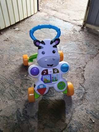 Correpasillos infantil Vaca Fisher Price