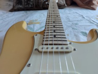 Guitarra Stratocaster Oqan