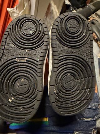 Zapatillas Nike Bebé Blancas y Negras