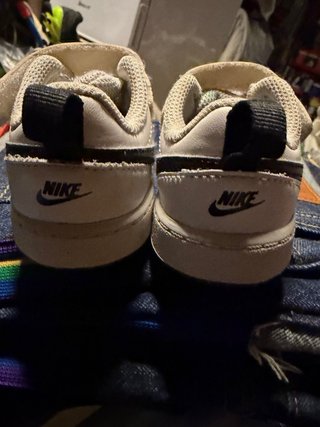 Zapatillas Nike Bebé Blancas y Negras