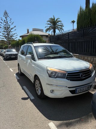 SsangYong Rodius 2013
