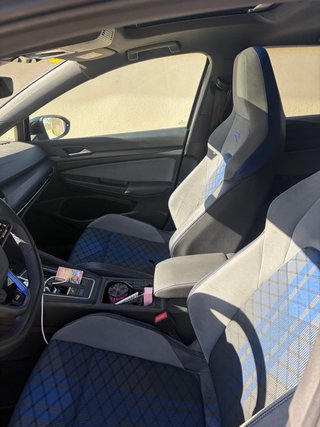 Volkswagen Golf 2021