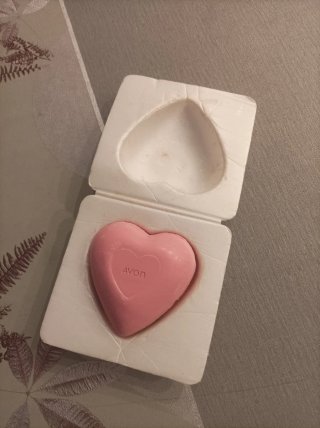 Jabón Avon Corazón y Llave Rosa Blanco
