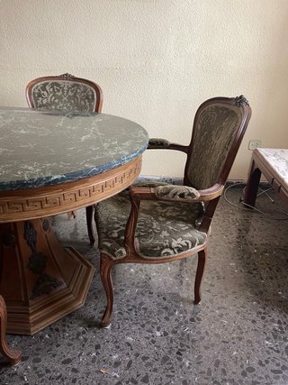 Mesa de comedor ovalada con 6 sillas