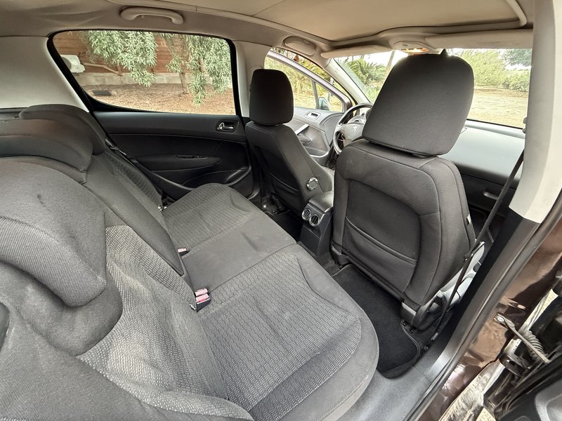Peugeot 308 1.6 HDI Premium FAP 2011, foto 21