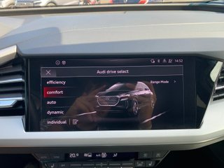 Audi Q4 e-tron Black line edition 40 e-tron 150kW 82kWh