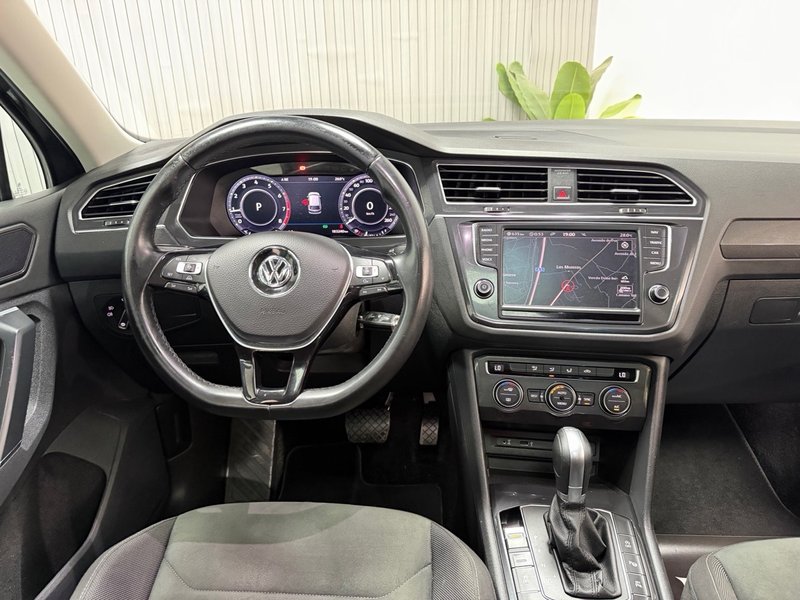 Volkswagen Tiguan 2017, foto 13