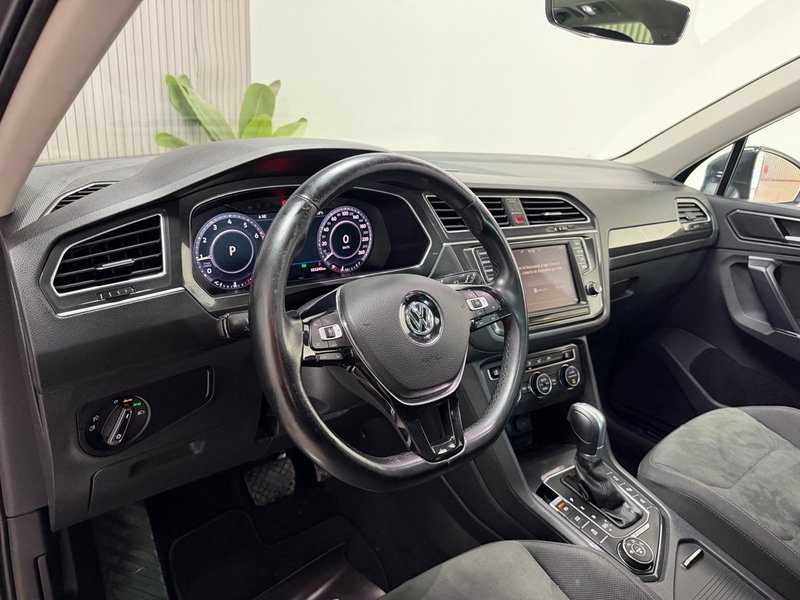 Volkswagen Tiguan 2017, foto 16