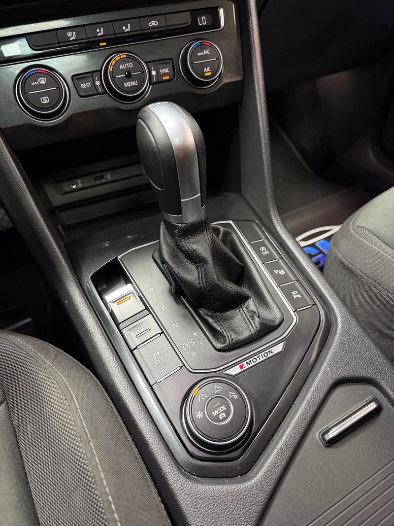 Volkswagen Tiguan 2017, foto 20