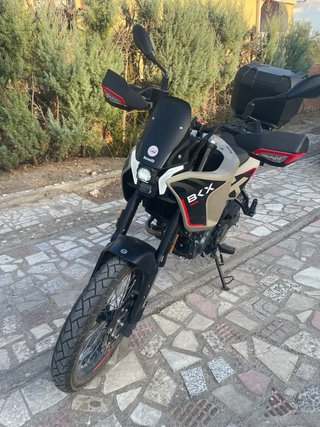 Benelli BKX125 Adventure Beige