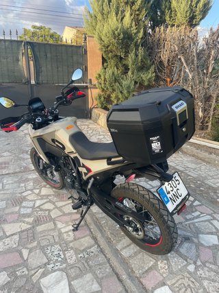 Benelli BKX125 Adventure Beige