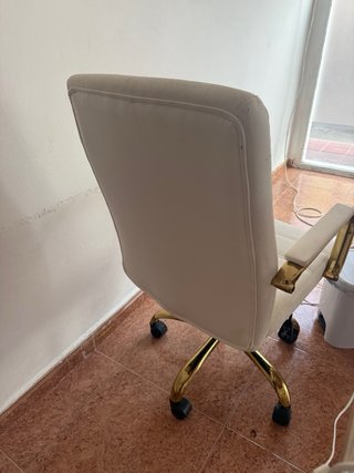 Silla de oficina giratoria con ruedas