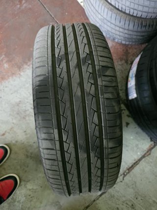 Llanta 185/55R15 con Rin 100x4