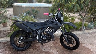 Moto Rieju MRT 50cc Negra