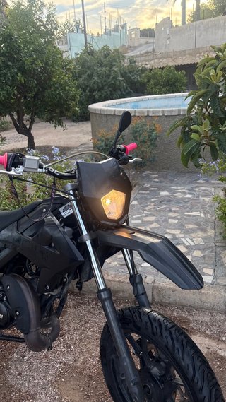 Moto Rieju MRT 50cc Negra