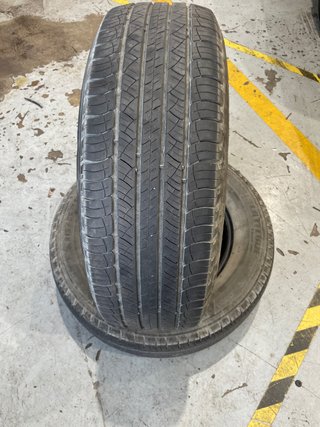 2 Neumático 215/65 R16