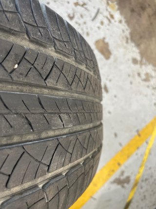 2 Neumático 215/65 R16