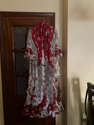 Vestido Flamenca Blanco y Rojo Flores