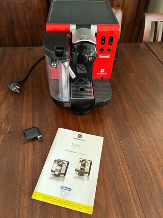 Macchina da caffè espresso DeLonghi Lattissima a cialde