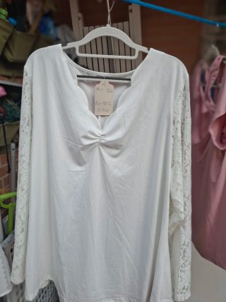 Lote  7 camisetas talla 52/54 algunas sin usar.