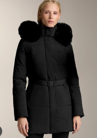 Abrigo Oysho Negro Primaloft