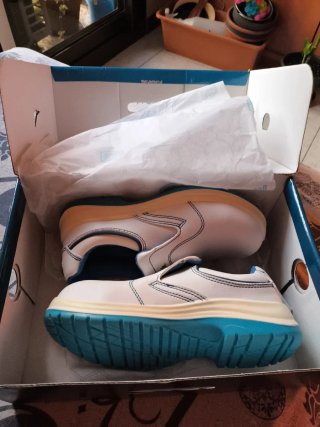 Zapato de trabajo blanco y azul Talla 35