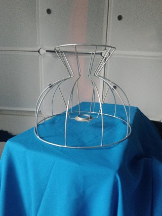 Estructura de lámpara de alambre