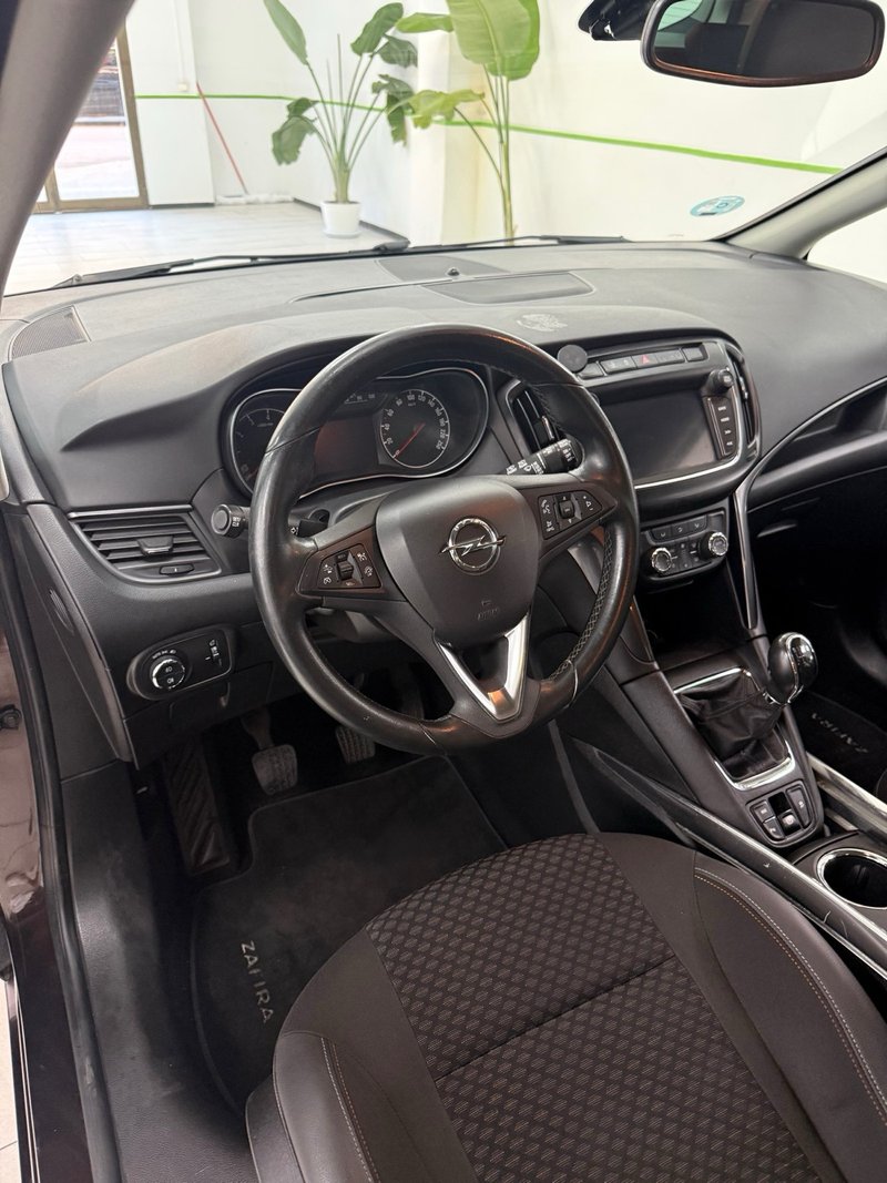 Opel Zafira 1.4 T S&S Excellence 2017, foto 9