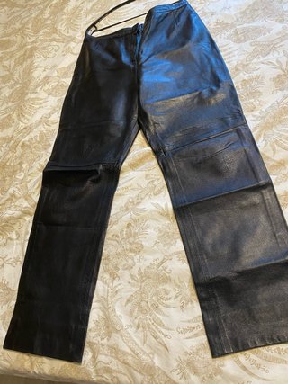 Pantalón de piel marrón