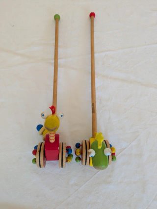 Juguetes de arrastre de madera