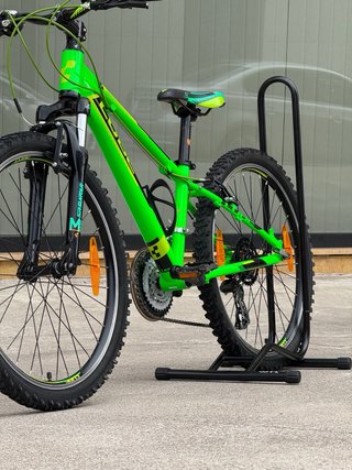 Bicicleta Cube Kid 240 Nero-Verde
