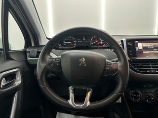 Peugeot 2008 Style 1.2L PureTech 81KW (110CV) S&S ÚNICO PROPIETARIO