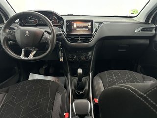 Peugeot 2008 Style 1.2L PureTech 81KW (110CV) S&S ÚNICO PROPIETARIO