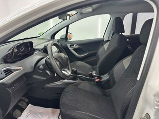 Peugeot 2008 Style 1.2L PureTech 81KW (110CV) S&S ÚNICO PROPIETARIO