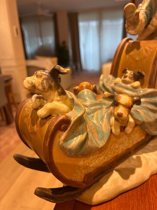 Figura Lladro Niña con Trineo y Perros