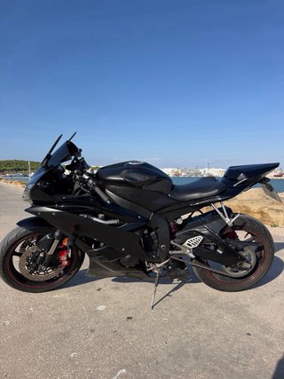 Yamaha YZF R6 Sportbike Negra 2006