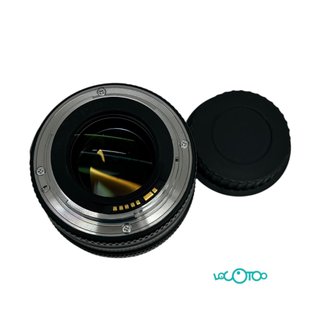 Canon EF 85mm f/1.8 USM