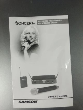 Samson Concert 88 UHF Wireless Headset System