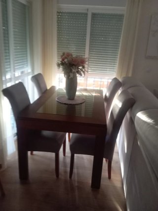 4 Sillas de comedor