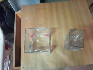 2 Jarrones Rectangulares de Cristal