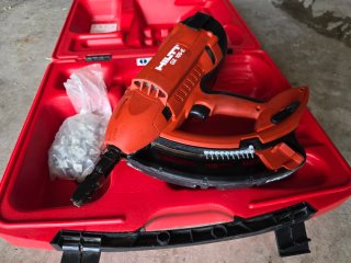 Pistola de clavos-Clavadora a Gas Hilti GX 100-E